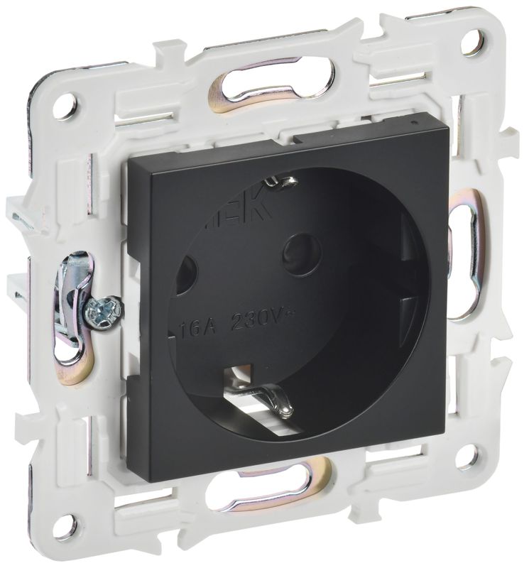 Розетка SKANDY 16А с заземл. защ. шторки SK-R04Bl черн. IEK SK-R14-16-K02