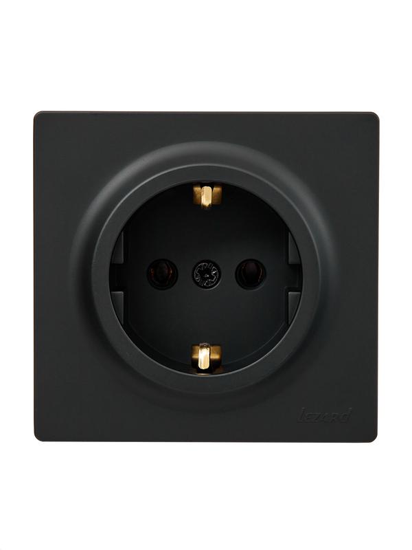 Розетка 1-м ОП LETO с заземл. ПБТ черн. бархат LEZARD 752-4200-122B