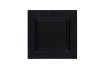 Розетка 1-м с крышкой Karea LINE STAR с заземл. чер. Makel 86054029