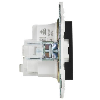Розетка SKANDY 16А с заземл. защ. шторки SK-R04Bl черн. IEK SK-R14-16-K02