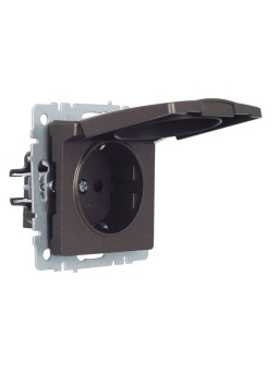 Розетка BRITE РСбш10-3-БрТБ 16А IP20 с заземл. защ. шторки с крышкой механизм бронза IEK BR-R16-16-K45